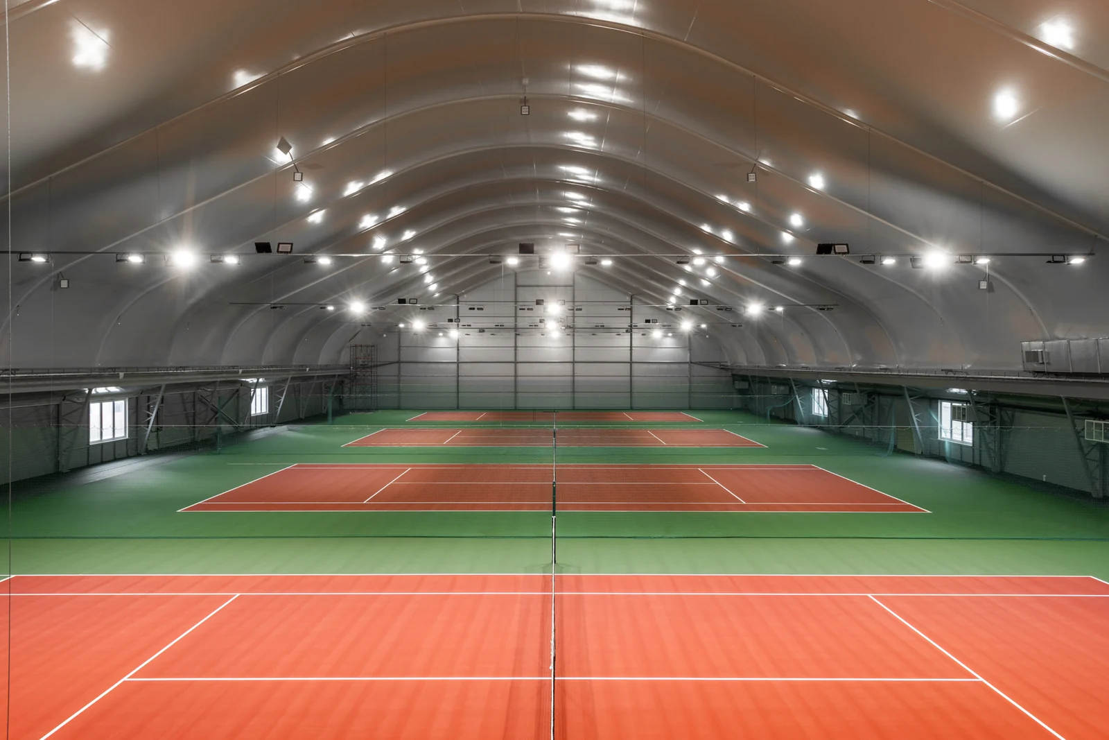 Теннисные корты April Tennis Club